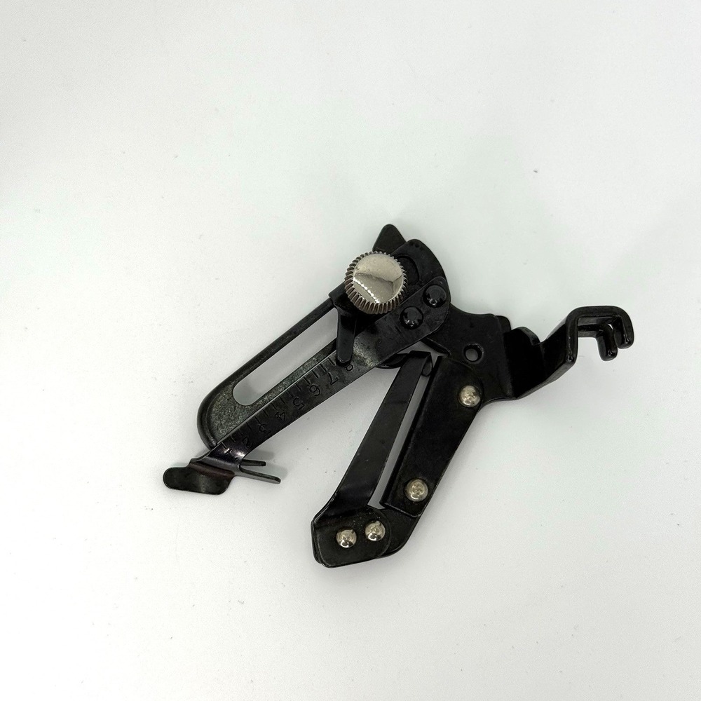 VTG 40/60s Singer Buttonholer Attachment 35931 USA Low Shank Sewing Machine Part